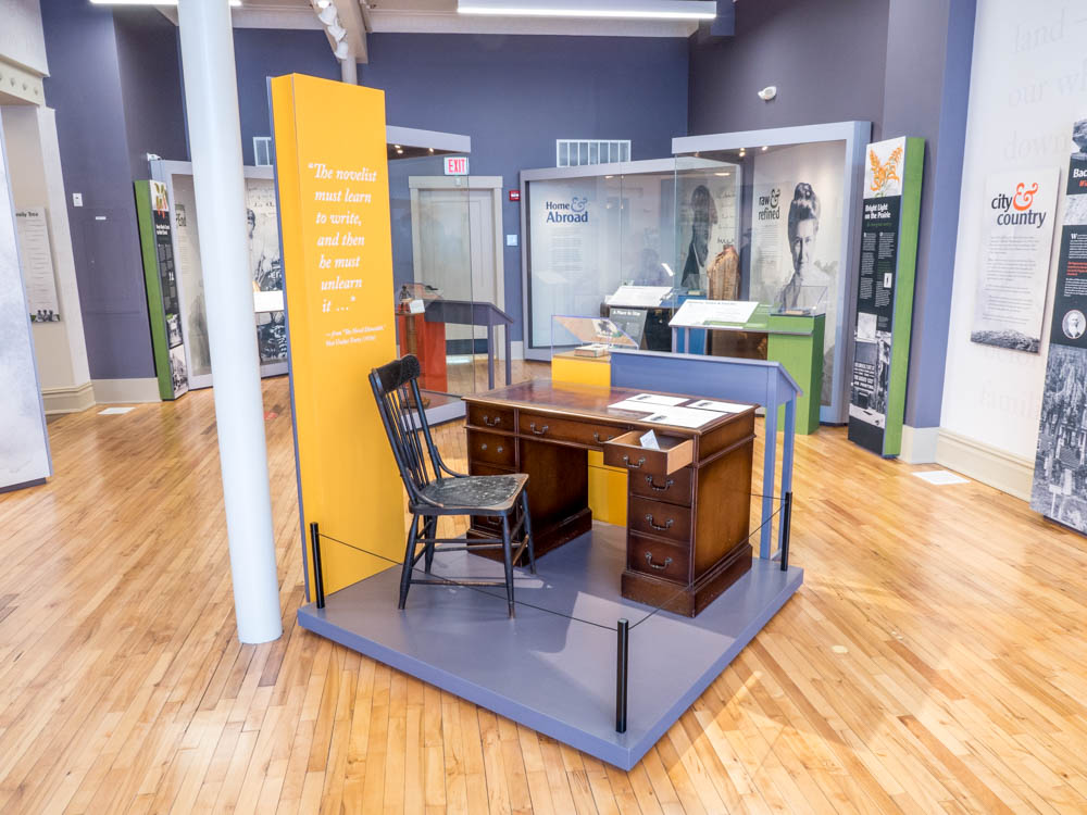 Upland® Plinth
