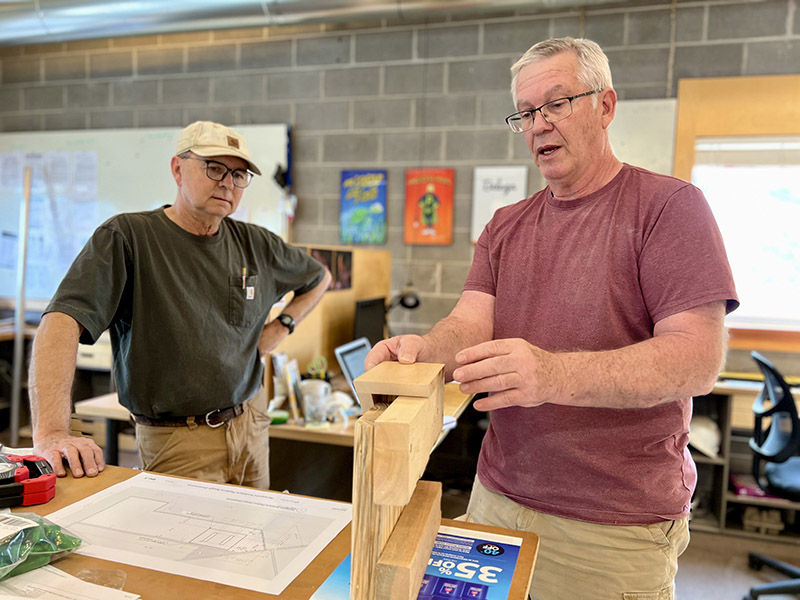 discussing museum construction details